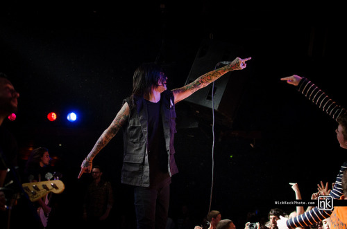 mitch-luckers-dimples:  Like Moths To Flames | AP Tour 2012 | Starland Ballroom, Sayreville, NJ (October 20, 2012) by Nick on Flickr. 