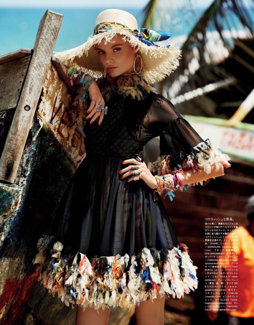 vs-angelwings:  Magdalena Frackowiak for Vogue Japan.