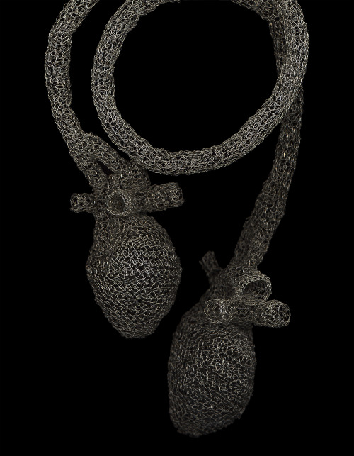tessagratton:itscolossal:Crocheted Wire Anatomy by Anne MondroCHAIN MAIL HEARTSCHAIN. MAIL. HEARTS.