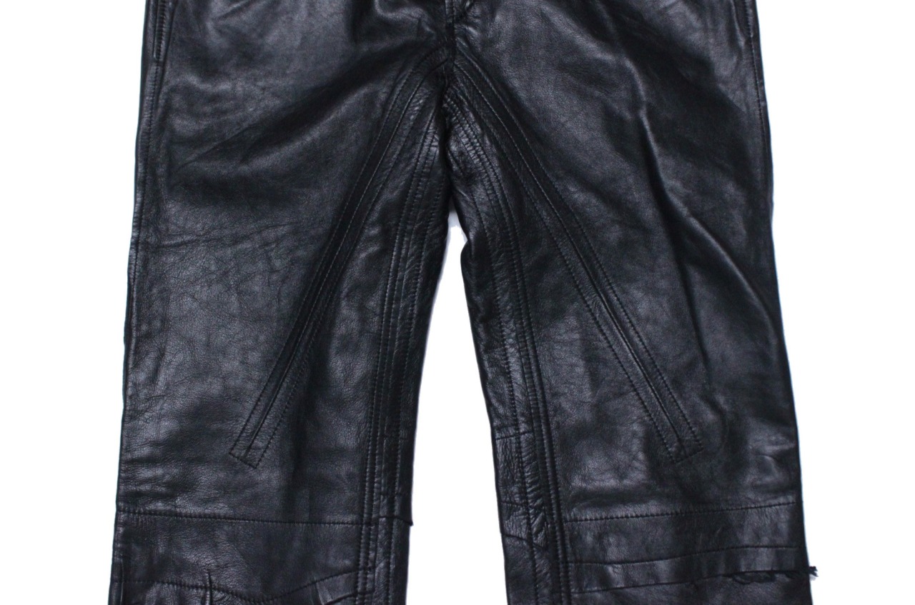 circus-e-boutique:  sp.0005aAW15rough out jean. (Lambskin.)color. black.size. 52.price.