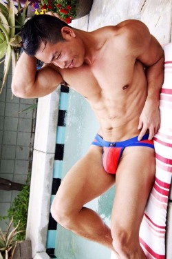 asianmusclefetish:  Original post: http://asianmusclefetish.tumblr.com