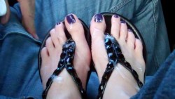 Only Cummy Toes !