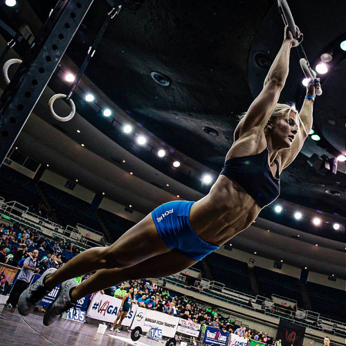onlyfitgirls:  Brooke Ence by Hawaii VA Games photo 