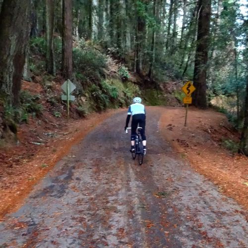 missioncycling: @stephenkharris surveying the road #MissionCycling by mikegbianchi ift.tt/1lI