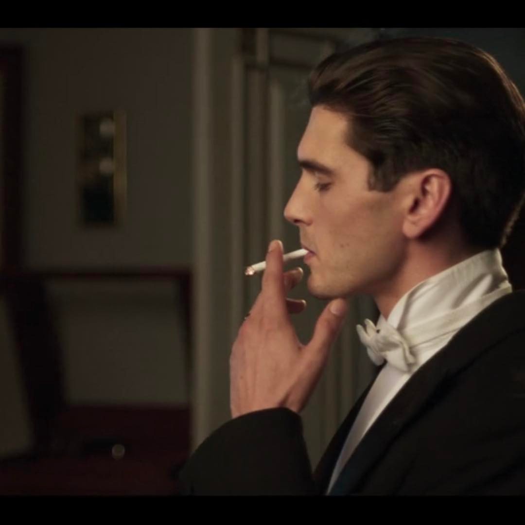 webobibobibo:Yon González Puedo decir que este hombre me mata con su cigarro en