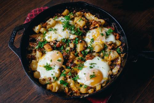 &ldquo;[Homemade] Potato, sausage, rosemary, and egg breakfast skillet topped with parsley&rdquo; on