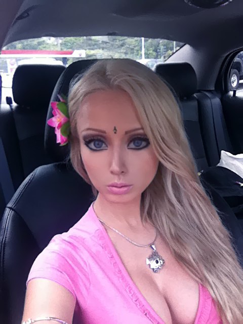 she looks like barbie but with tits,what big eyes you got and tits,xxxxx.