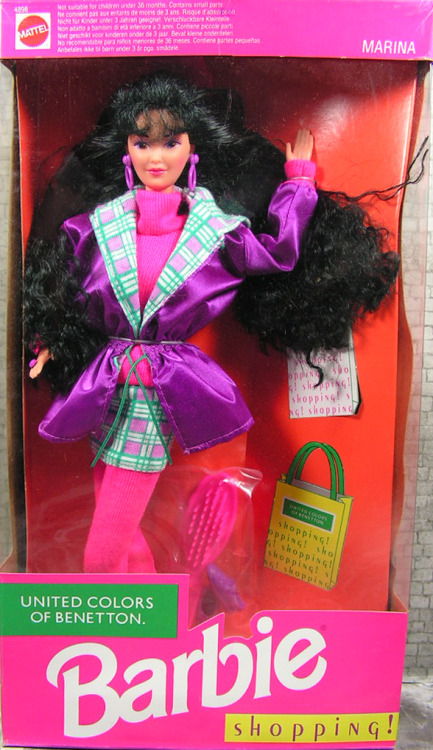 Blaast op rok mozaïek Old School Barbie — United Colors of Benetton Shopping Marina (1991)