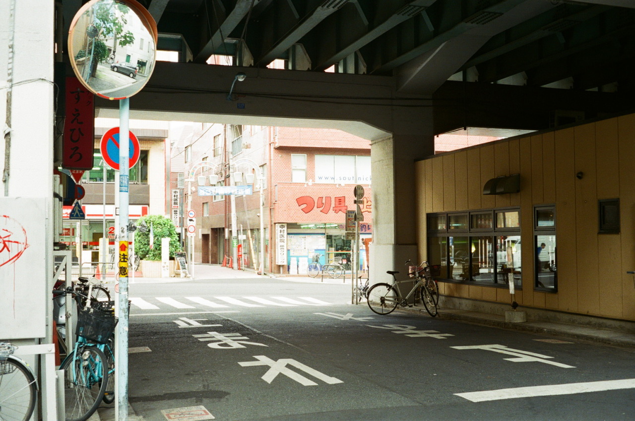 matsphoto:  2013.10 Koenji, Tokyo [Minolta V2] 