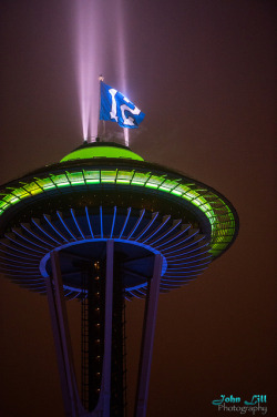 ilove-seattle:  Seahawk Space Needle-140117-025 by John Lill Photography on Flickr. 