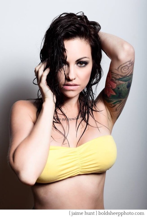 tattooedladiesmetal:  Pandora Blue