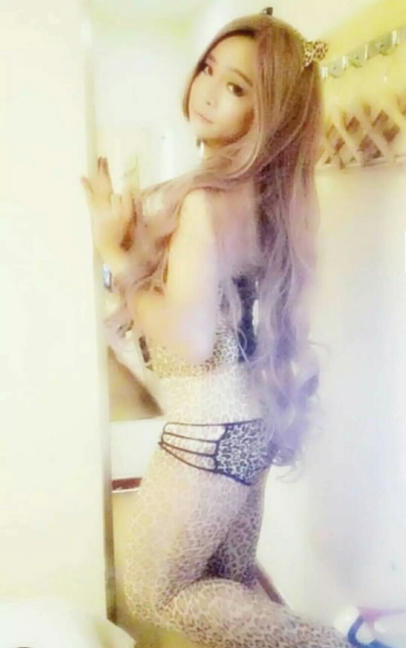 Crossdress Julia