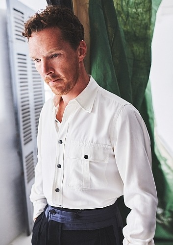 2123 pixels - 2021 07 28 - Esquire Photo Shoot by Simon Emmett 210728_SE_Esquire_Benedict_Cumberbatc