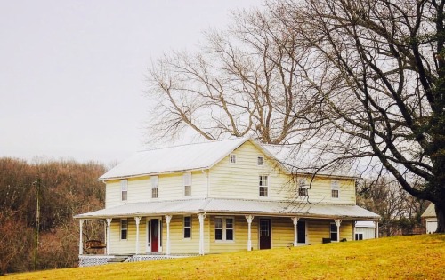 Mount Airy, Maryland Farmhousehttp://instagram.com/thebootyhouse