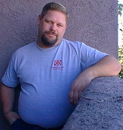thebigbearcave:  rough tough and snuggly-worthy bear, playful and cute
