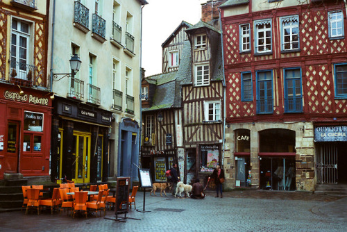 travelsofabrokegirl: quiet sundays in rennesfrance