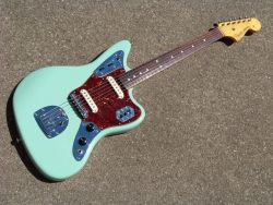 guitarslob:  1969 Fender Jaguar custom color
