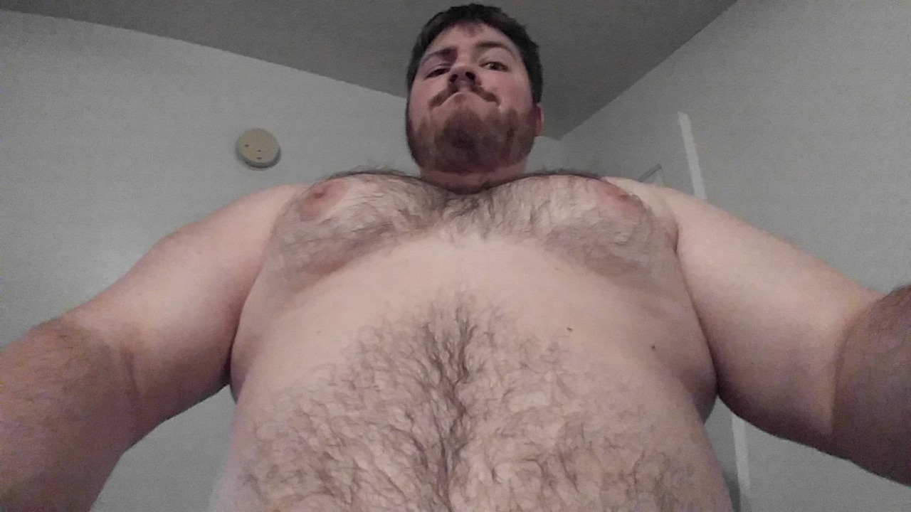 imthehuggernaut:  Cut off most of my beard… That’s what this picture is about.