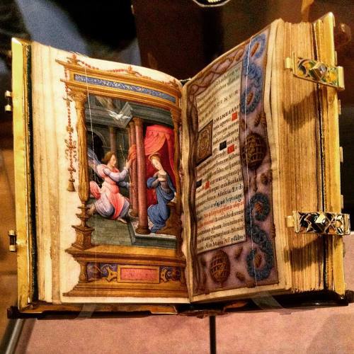 500 year old Book of Hours belonging to Queen Claude de France, 1515 AD. #MorganLibrary #Illuminated