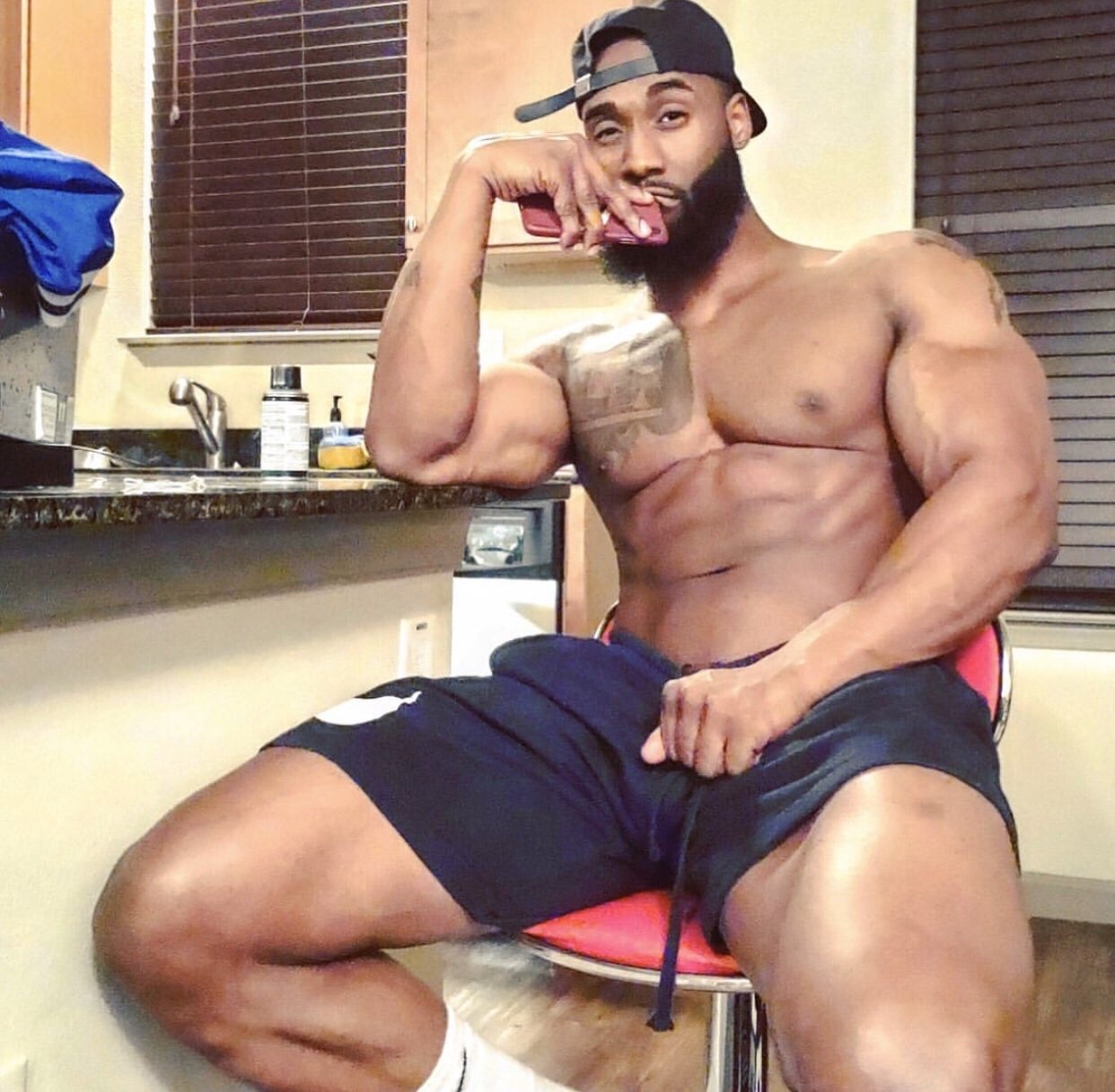 gayloverofmen86:baddfitness:I want to climb adult photos