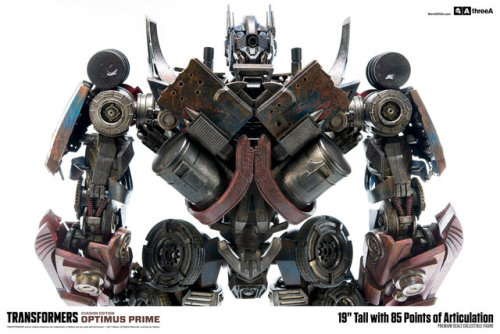 worldof3a:  Transformers Age of Extinction Optimus Prime Evasion Edition Available for pre-order at Bambaland.com and 3A Stockists Worldwide!