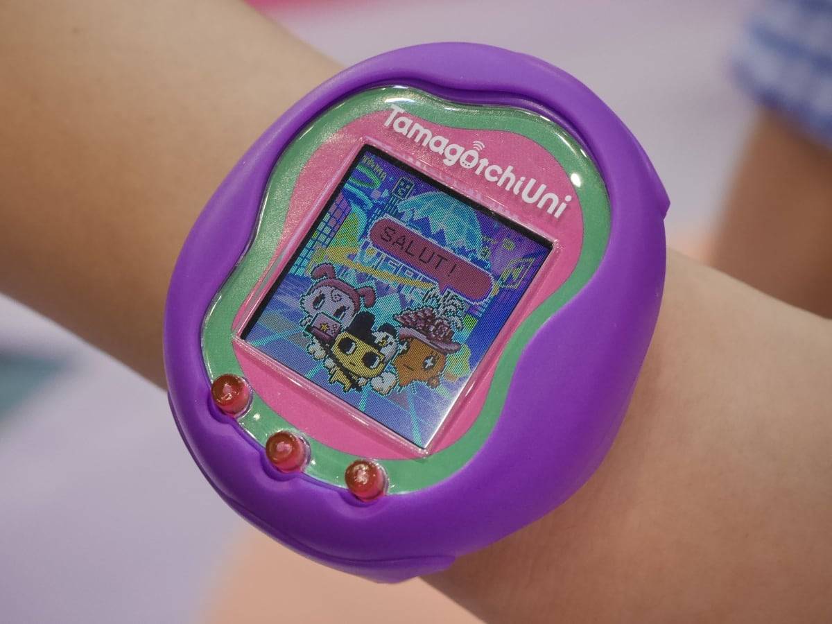 Tamagotchi Uni Purple