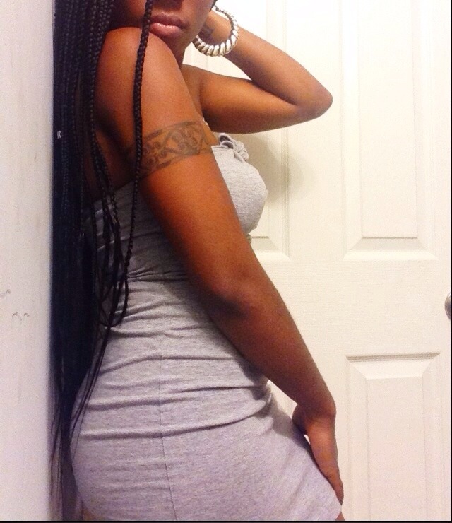 whoismariecharles:  Shameless brown gal selfies.