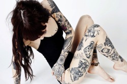 snovvdon:  Hannah Snowdon by Matthew Comer