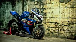 motorcycles-and-more:  Suzuki GSXR 1000 