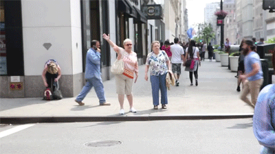 miikachu:  onlylolgifs:  High Five New York  See? Now this is a prank. Something silly and good intentioned and actually funny. Not groping poor, unsuspecting girls. 