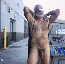 sfnakedbob:  My naked life on the sidewalk.
