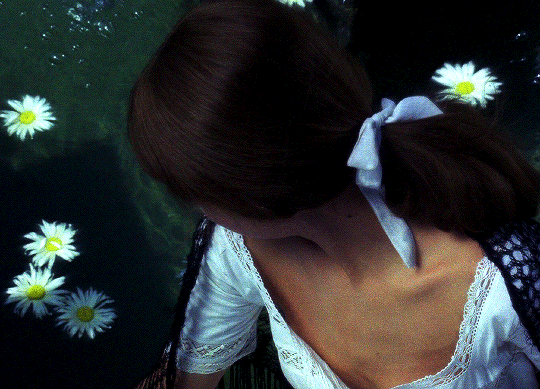 tumblr_pm4pevgpMC1uw43cfo9_r2_540.gif