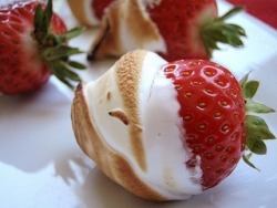 foodaddictofficial:  More yummy photos here!