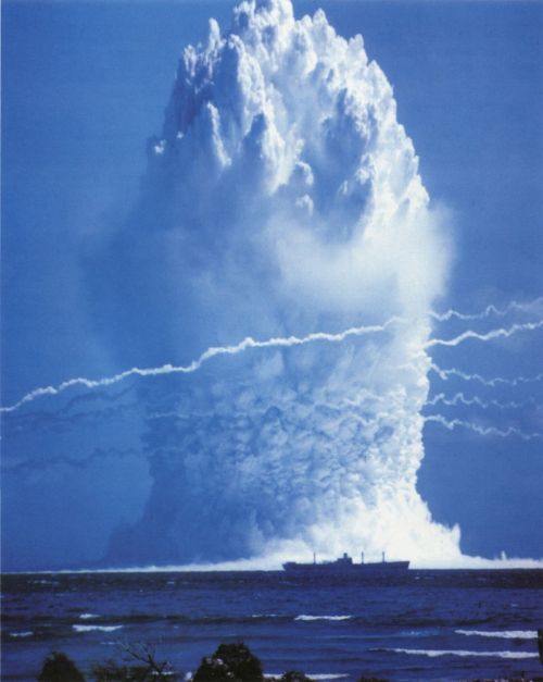 XXX US atomic test, Pacific Ocean -  1958. Nudes photo