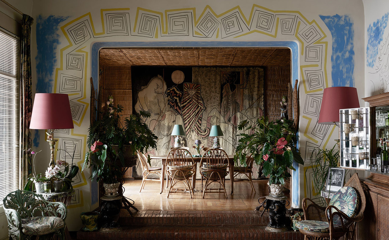 imcubo:frescos in the villa Santo Sospir, by Jean Cocteau