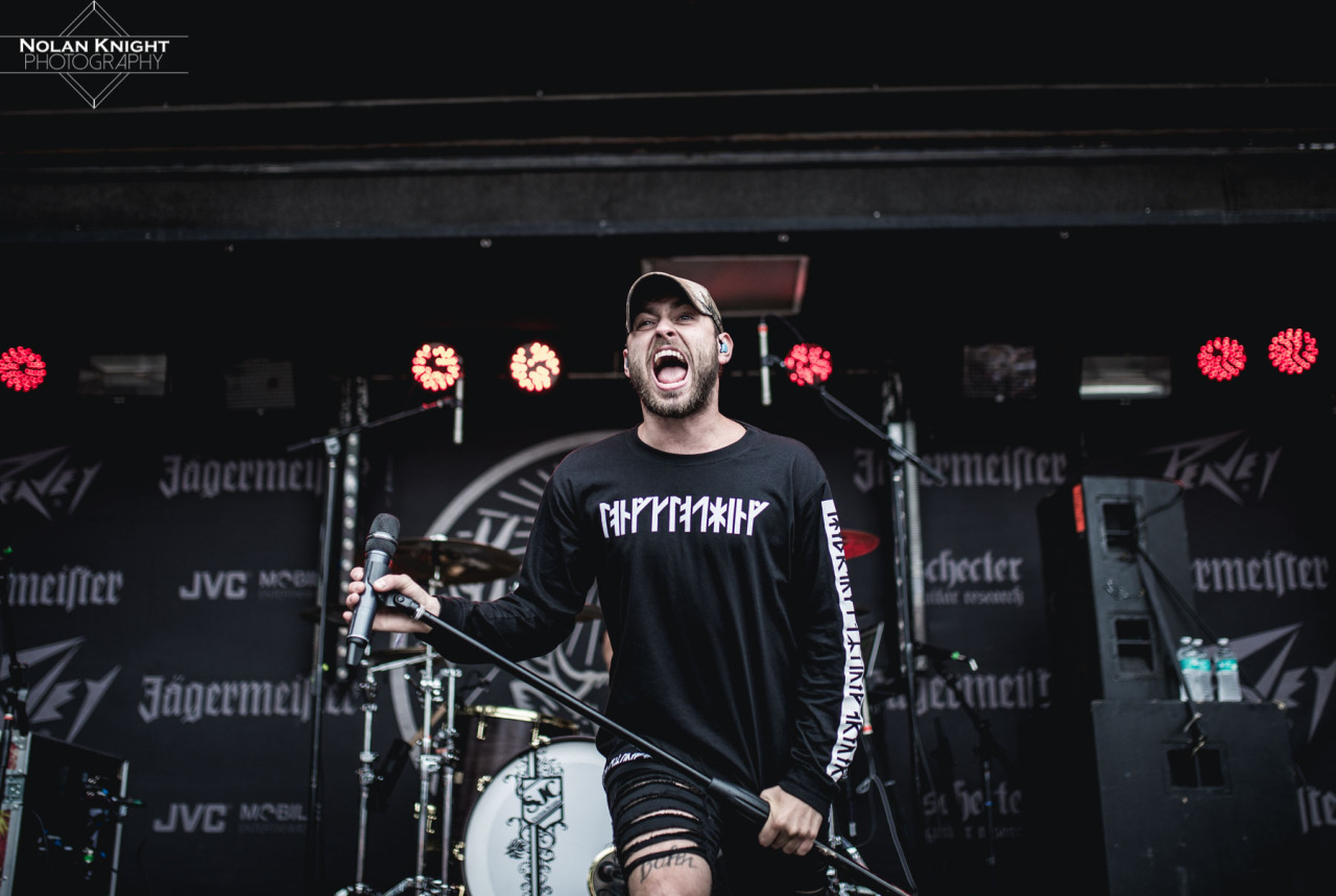 nolanknightphotography: Tyler Carter of Issues at Louder than Life Music Festival
