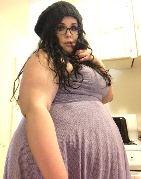 pluscreampuff: a good wholesome church going fat nothing to see here  