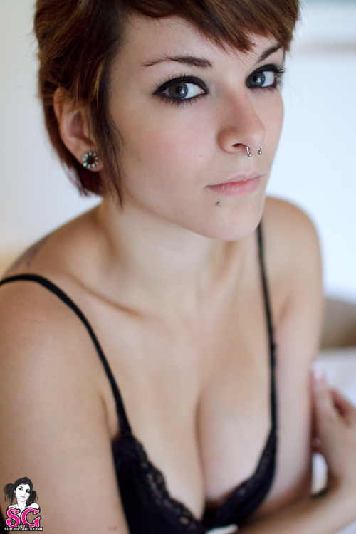 Perfect Suicide Girls