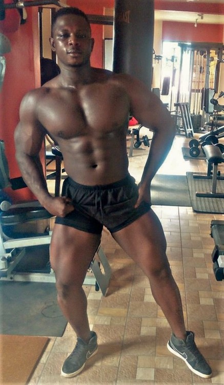 blkbugatti: megavalobasi: Bra Tubu Kai Greene Thick African Beef  (via TumbleOn)