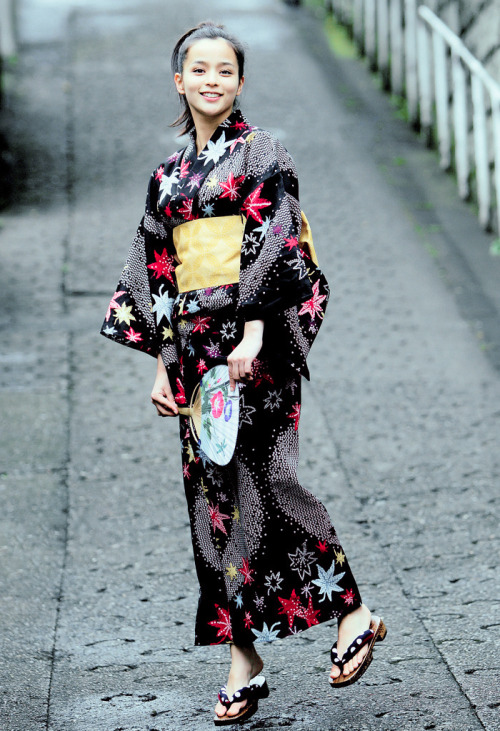 Rosa Kato in yukata.