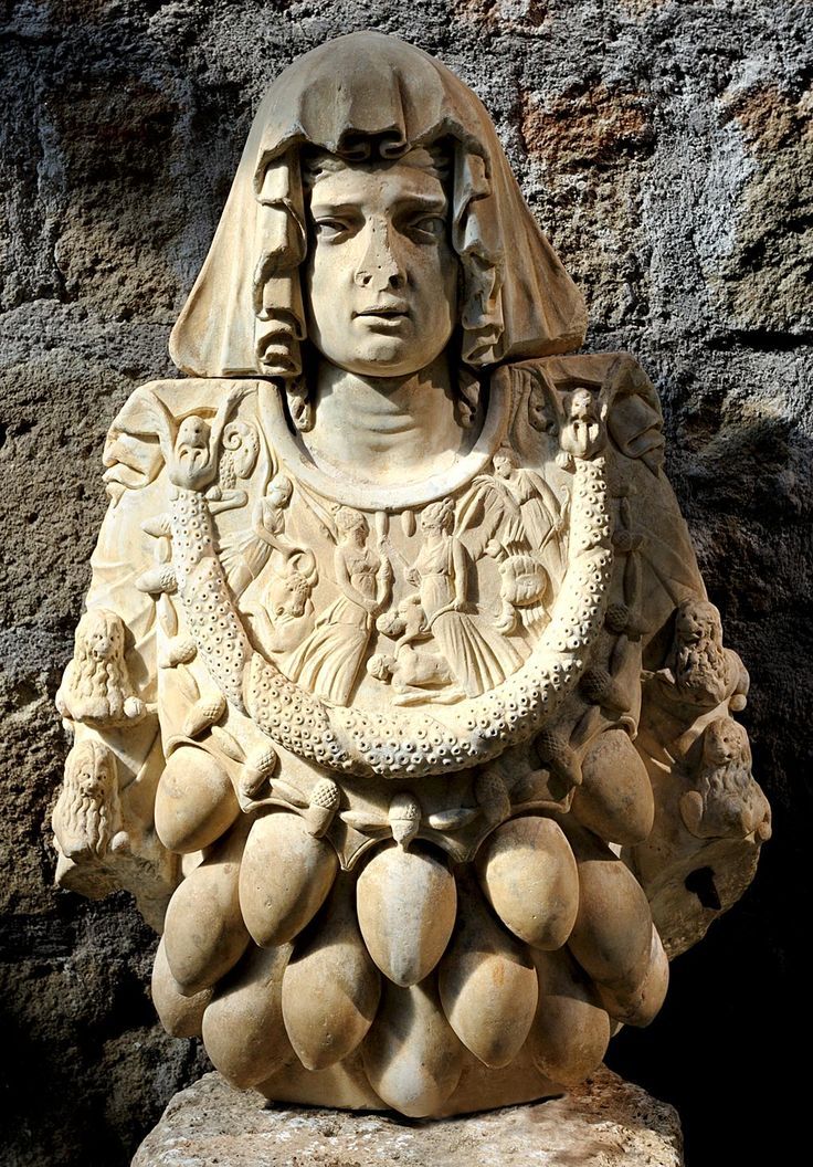 ignudiamore: An ancient Roman marble portrayal of the goddess of abundance (inspired