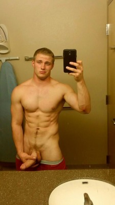 gaymanpornblog:  FOLLOW ME FOR MORE: 1. http://www.gaymanfuckblog.tumblr.com