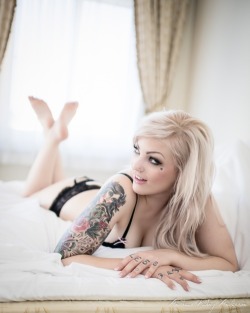 we-require-more-tatooed-girls:  More @ http://we-require-more-tatooed-girls.tumblr.com