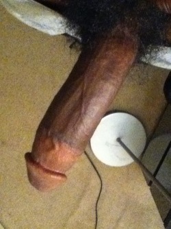 kingschlong:  Submission: “Wanna Taste?” Submit to: www.kingschlong.tumblr.com/submit  Deep n wide!