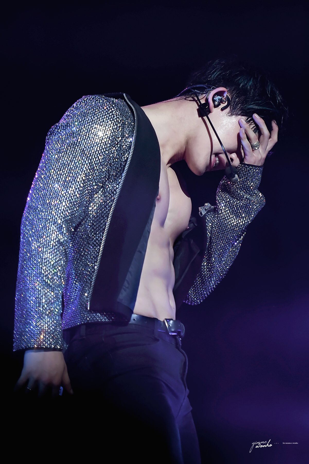 fuckyeah-wonho:    주세요원호♡‏   ↯  DO NOT EDIT   