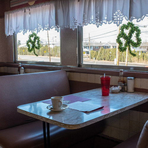 D’s Diner, Wilkes-Barre, Pennsylvania Built in 1941 by the Jerry O'Mahony Diner Comp