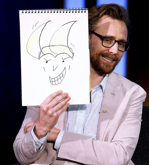 Favourite Tom Hiddleston images 13 / ∞