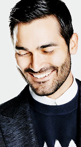 XXX alekzmx:  hornyhoechlin:      Tyler Hoechlin for photo