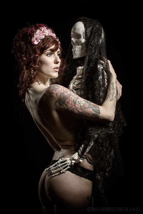 dastardlydave:  Model: Leanna Banana &amp; Stella the Skeleton Hair and Makeup:
