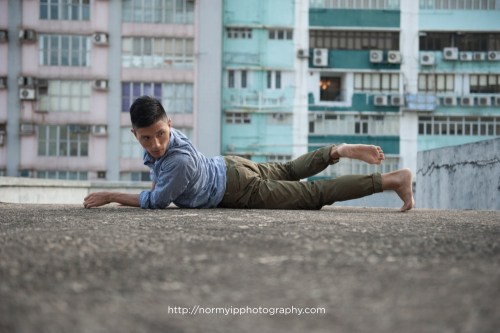 normyip: NORM YIP PHOTOGRAPHY +PAUL’S FELDENKRAIS PROJECTOn a beautiful afternoon in Hong Kong. I had the pleasure of photographing Paul Lee, a young dancer and practitioner of the Feldenkrais Method, on the rooftop of an industrial building in Chai